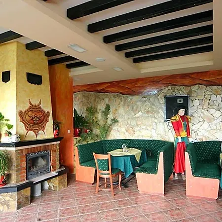 Toro Negro Golden Sands